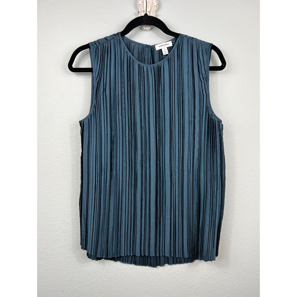 Nordstrom Women's Blouse Top Sleeveless Pleated Elegant Top Blue Size M